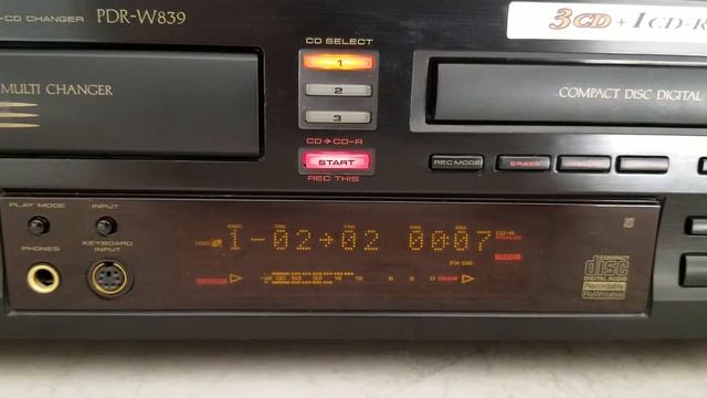 Pioneer PDR-W839 3-Disc Changer and Recorder (Part II - Recording a CD) смотреть онлайн
