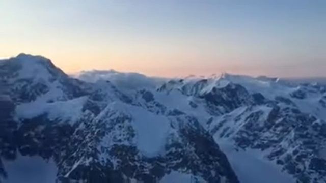 360 View- Mount Huntington- Denali National Park Alaska, Alaska