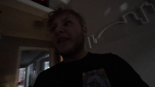 WE SENT AN ALIEN CLOWN TO SPACE!! (GONE WRONG) смотреть онлайн