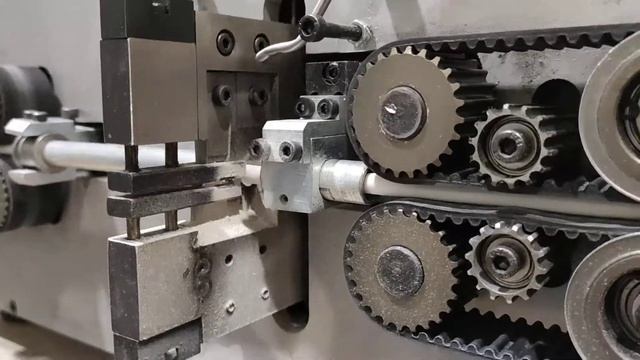 Зачистка многожильного провода ПВС / Peeling Striping Cutting Machine смотреть онлайн