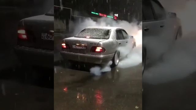 Как вам W210  6.3 ??? #mercedes #amg#выхлоп#тюнинг#тонировка#дрифт#mers#w210#w222#211w #лучшая #R