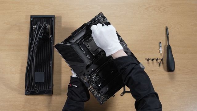 MSI® HOW-TO install MAG CORELIQUID P Series for 12th Intel Platform LGA1700 socket смотреть онлайн