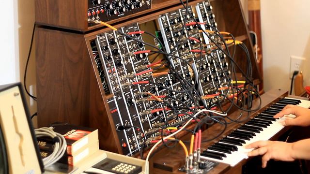"The Sneaky Panther" - song with Synthesizers.com modular synthesizer смотреть онлайн