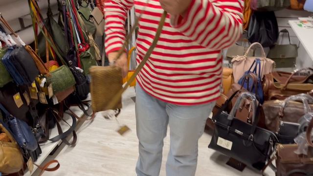 Кожаные сумки. Производство Италия. смотреть онлайн