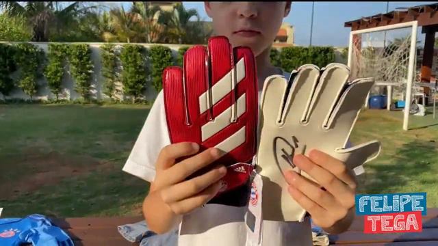 Felipe Tega é goleiro por um dia e fala de Manuel Neuer смотреть онлайн