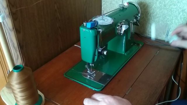 .Швейная машинка KOHLER. GDR.Увеличение шага стежка.