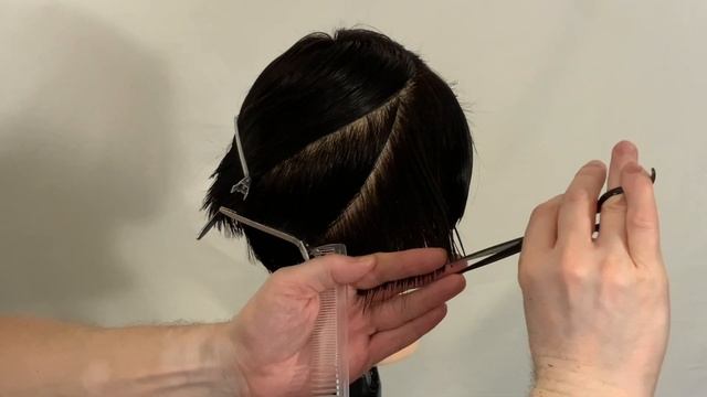 Круглая градуировка короткая! Andrey Akimov. Обучение парикмахеров! смотреть онлайн