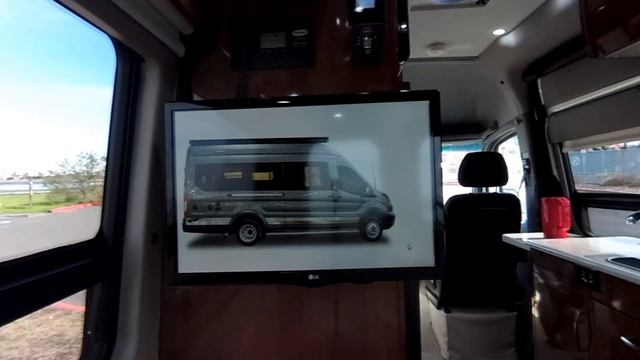 2018 Winnebago Paseo Review | Affordable All-Season Van for a Couple смотреть онлайн