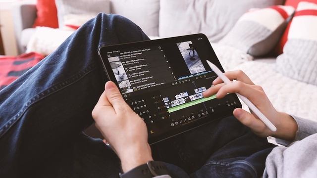 iPad Air 4 (2020): REAL WORLD Review in 2021 // For content creator, photographers & students смотреть онлайн
