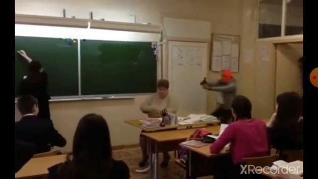 как свалить с уроков? смотреть онлайн