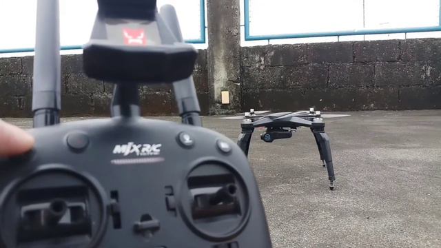 MJX Bugs 5w смотреть онлайн