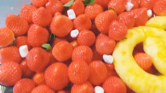 Клубничное сердечко с кольцами смотреть онлайн