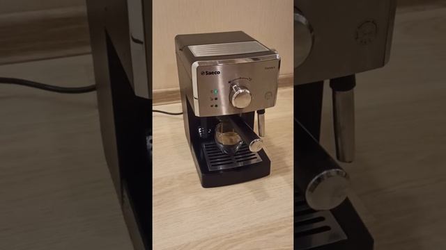 Кофеварка Saeco Poemia смотреть онлайн