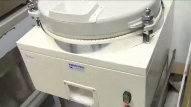 Замена колокола на тестоокруглителе ML1400 Kocateq. смотреть онлайн