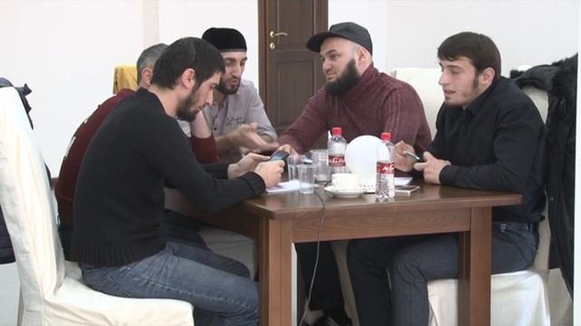 Межрегиональная интеллектуальная игра "Брейн-ринг: Знатоки Ислама" смотреть онлайн