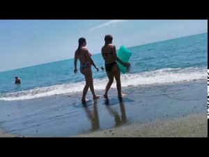 Лучший пляж в Сочи с песком и чистой прозрачной водой. Он действительно существует