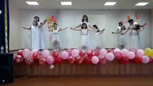 Садчиковская средняя школа "танец с мамами" Не судите пожалуйста! !!!! смотреть онлайн