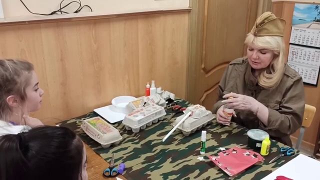 Танк из упаковки для яиц, за 15 минут. Подарок папе.) смотреть онлайн