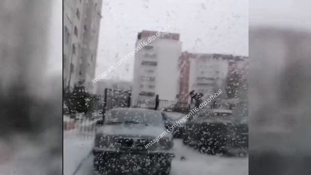 В школу - через забор смотреть онлайн