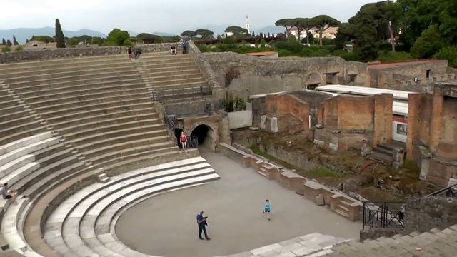 Помпеи. Продолжение прогулки, фантастичекие фрески и мозаики. смотреть онлайн