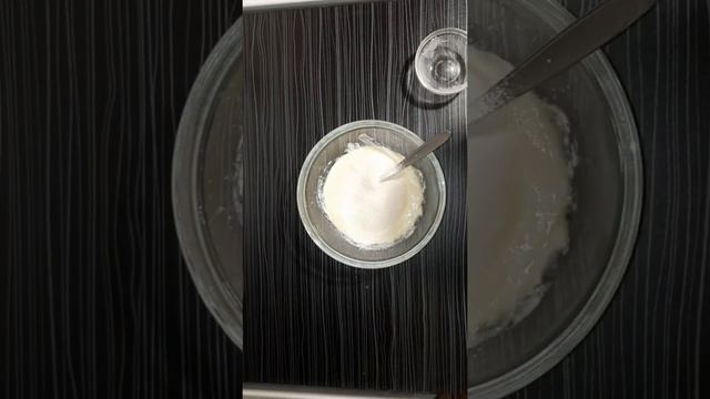 ГОТОВИМ ЗАВТРАК ВМЕСТЕ С РЕБЁНКОМ. СЫРНИКИ. смотреть онлайн