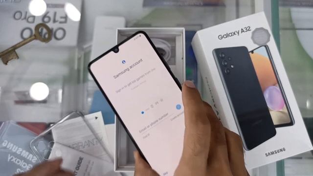 Samsung Galaxy A32 BLACK UNBOXING AND REVIEW - The Most Affordable Premium Specs! смотреть онлайн