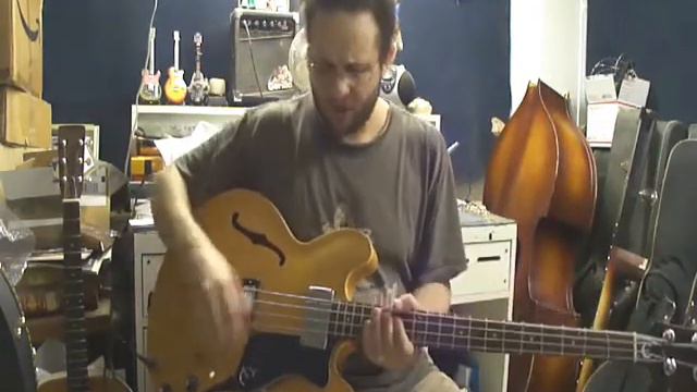 Epiphone Rivoli Bass Broken Headstock Restored by D Guitars Miami LLC смотреть онлайн