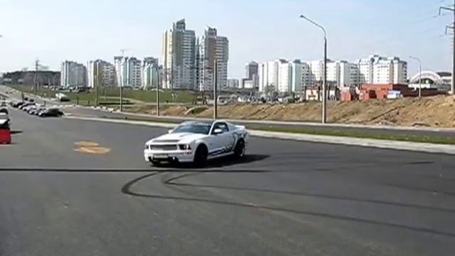 Ford Mustang GT смотреть онлайн