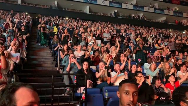 BEST QUALITY: Surprise Sean Paul appearance at Rita Ora - London 24/5/2019 смотреть онлайн