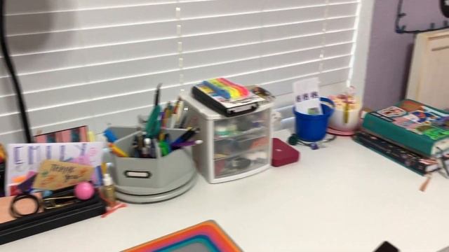 official room tour: theatre kid turns groovy lol смотреть онлайн