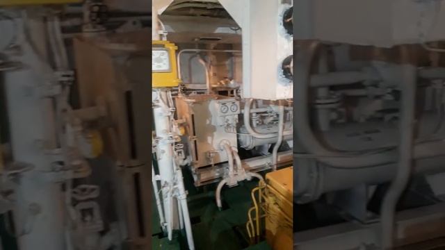 Машинное отделение танкера Ольга смотреть онлайн