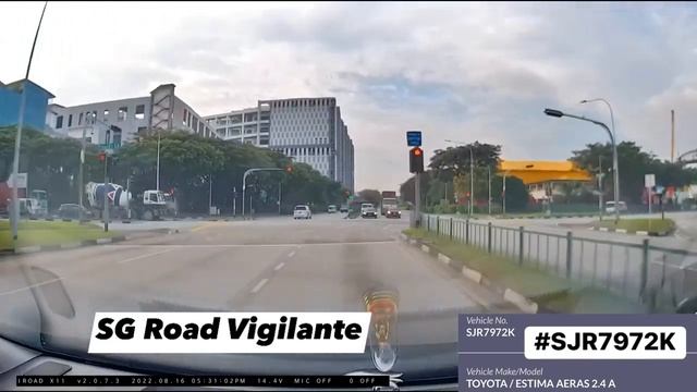 16aug2022 benoi road #SJR7972K toyota estima fail to conform to red light signal смотреть онлайн