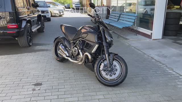 Ducati Diavel 2011