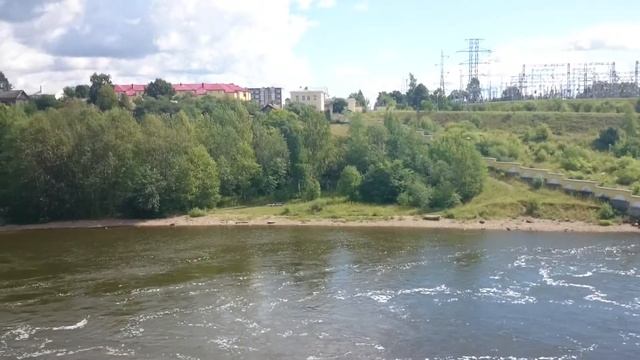 Река Нарова, граница с Россией, крепость Ивангород Narva, Ivangorod, Venäjän raja смотреть онлайн