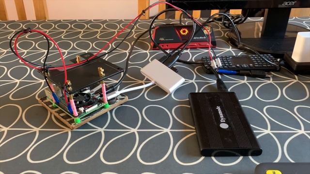 Raspberry Pi 4 with 2 power adaptors. Power through GPIO pins. Plus Windows 10 WOR update. смотреть онлайн
