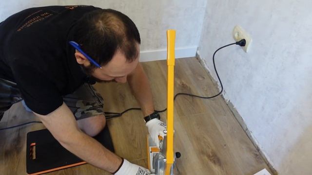 Как установить плинтус Dollken Часть 2 смотреть онлайн