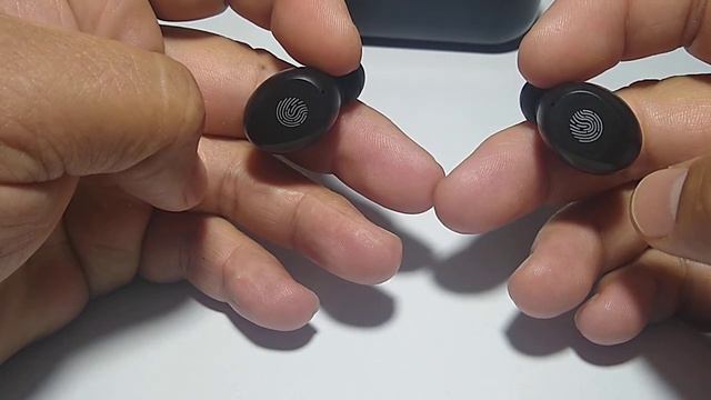 CÓMO SINCRONIZAR AURICULARES BLUETOOTH O EARBUDS смотреть онлайн