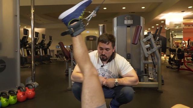 2/3 | Тракционное упражнение №3 для динамической растяжки задней поверхности бедра | CAST-IRON смотреть онлайн