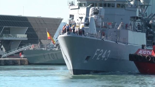 Breeze 20 (BURGAS Port, BG) B-Roll смотреть онлайн