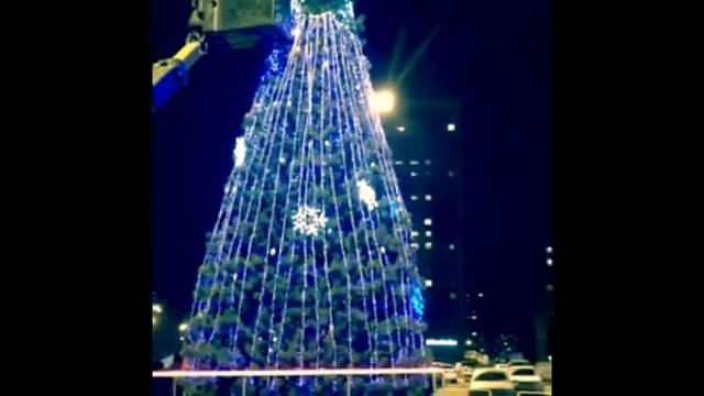 Вертикальный мир. Новогоднее оформление ТЦ "О'Кей" смотреть онлайн