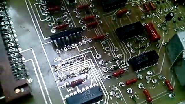 Как выпаять микросхему без паяльной станции / As vypayat chip without soldering station смотреть онлайн