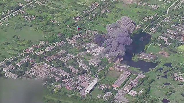 Кадры применения ФАБ-3000 ВКС России смотреть онлайн