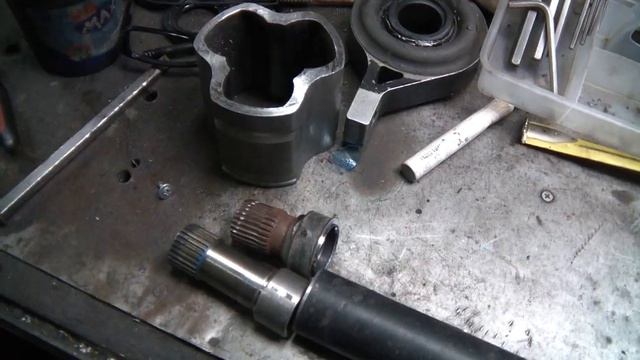 BMW X5 замена шлицевой части кардана переднего моста смотреть онлайн