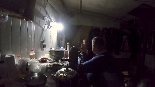 Рыбалка налима на удочку зимой, установка жерлиц на щуку на Таймыре. смотреть онлайн