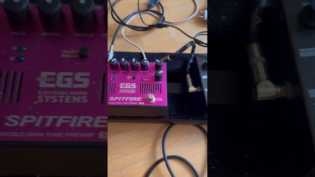 Связка EGS Spitfire S6 Visual Sound GarageTone Axle Grease Delay Korg PitchBlack смотреть онлайн