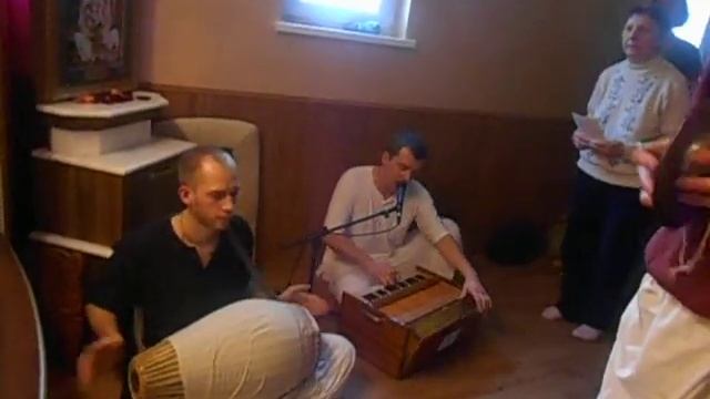 Киртан на Дмитриеской 7.03.2015 смотреть онлайн