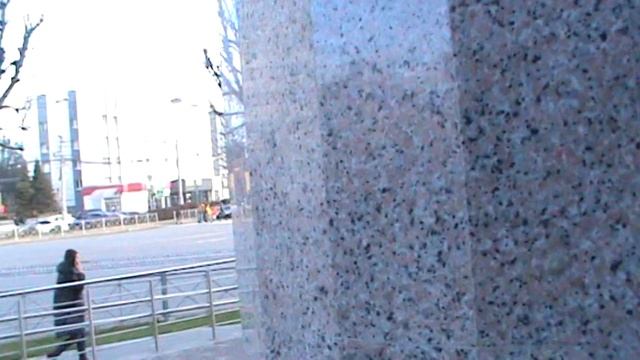 Как попасть в ТЦ, если ты не QRепостной? Легко! смотреть онлайн