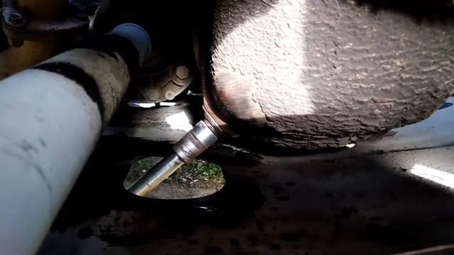 #Замена масла в двигатель ВАЗ 1118 Калина 8 ми кл своими руками смотреть онлайн