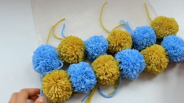Коврик из помпонов/DIY Pom Pom Rug