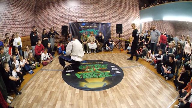 pro 1x1 - bboy Лев vs bboy White Diamond г.Хвалынск - брейкданс чемпионат TurtleFreeze Battle смотреть онлайн